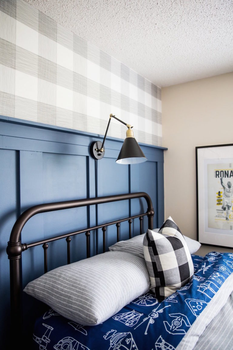 The Best Navy Paint Colors - Sincerely, Sara D. | Home Decor & DIY Projects
